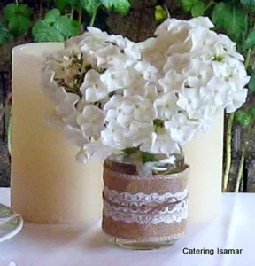 Catering Isamar - cetro de flores blancas