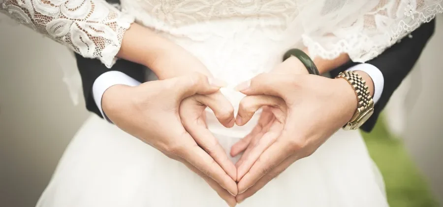 forma de corazón con las manos forma de corazón con las manos